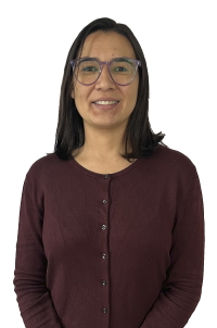 Directora & Secretaria Delia Izarra